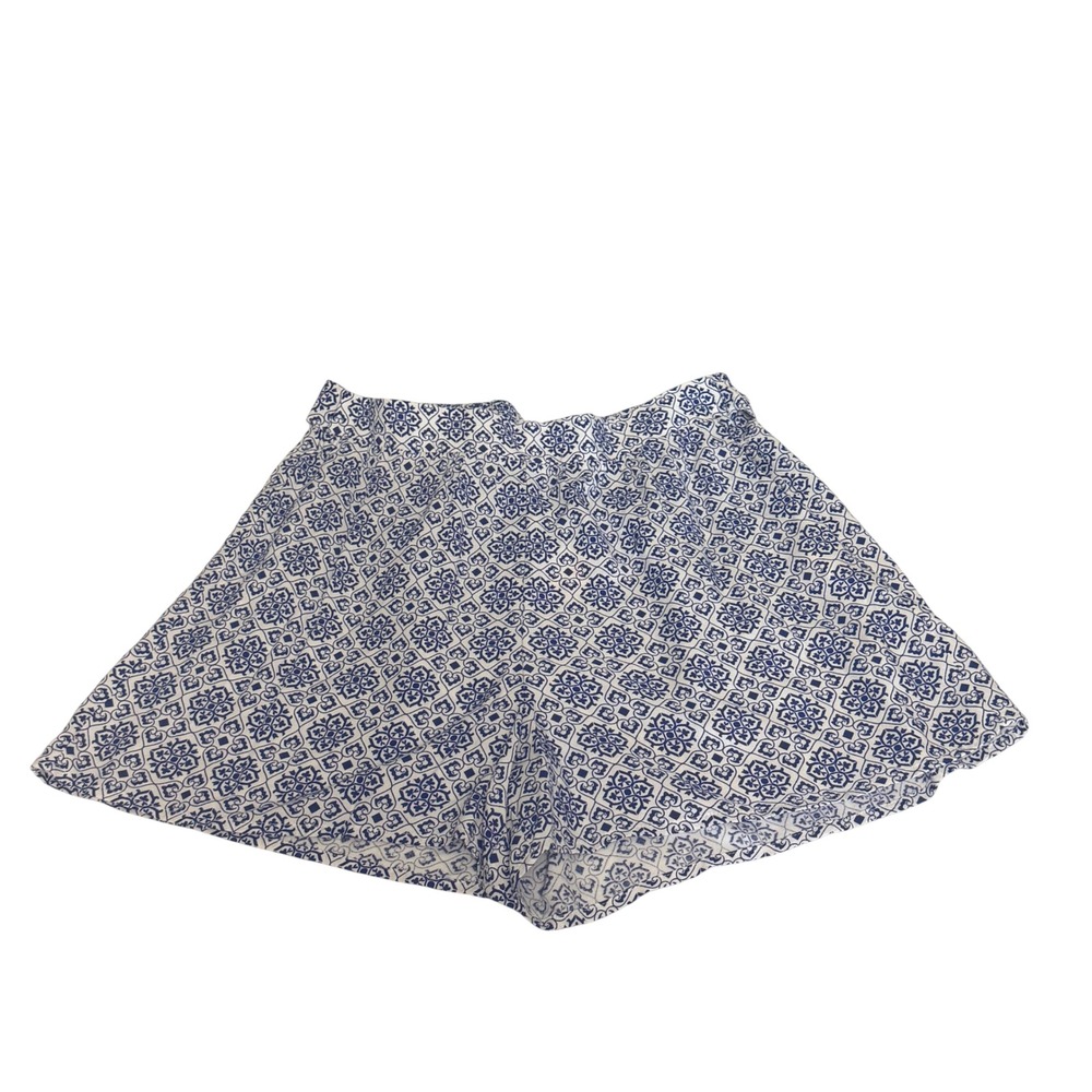 Primark Cares Shorts Tile Print Women Size 4 Blue White Viscose High Rise Boho
